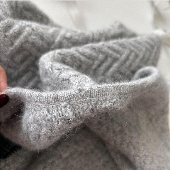 Grey Jones New York Signature wool blend cardigan size Large. - Picture 7 of 8